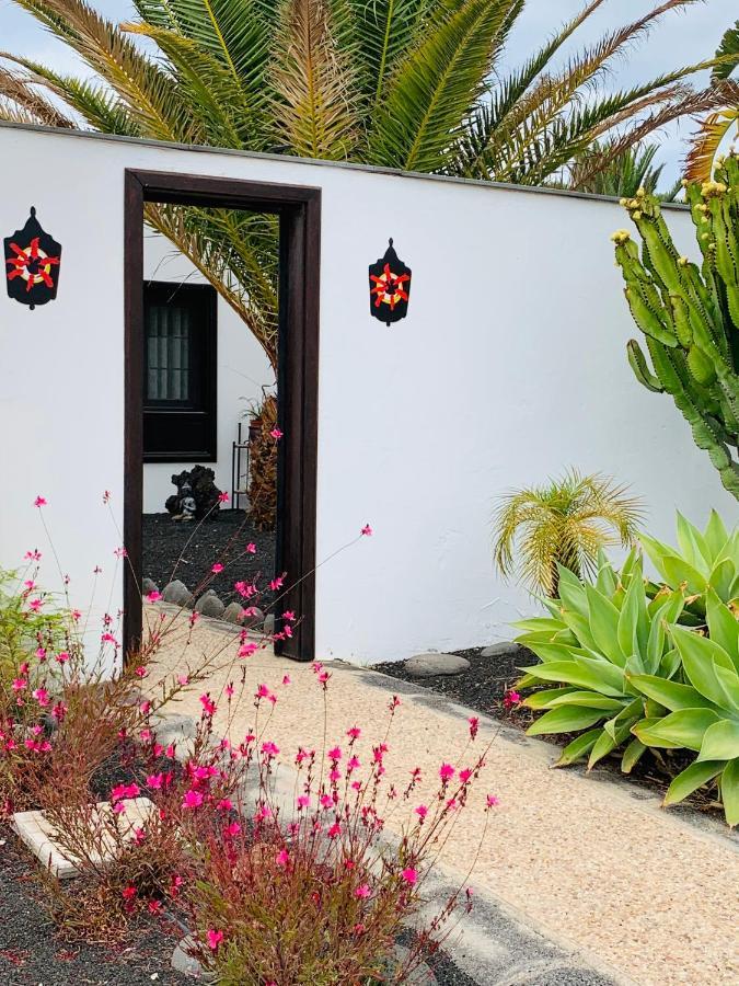 Lovely Villa Nico Playa Blanca, Hot Tub, Communal Pool Bagian luar foto