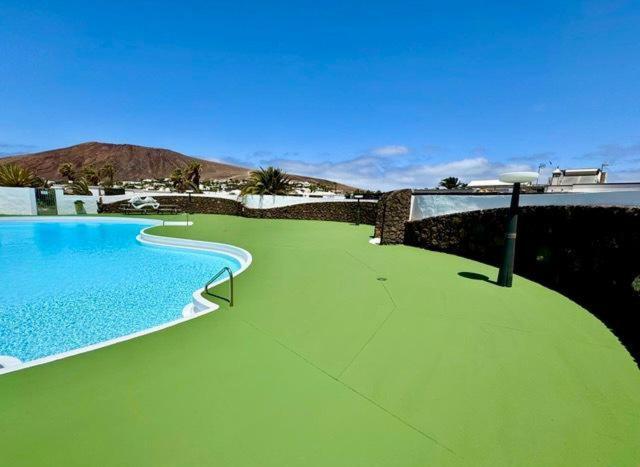 Lovely Villa Nico Playa Blanca, Hot Tub, Communal Pool Bagian luar foto